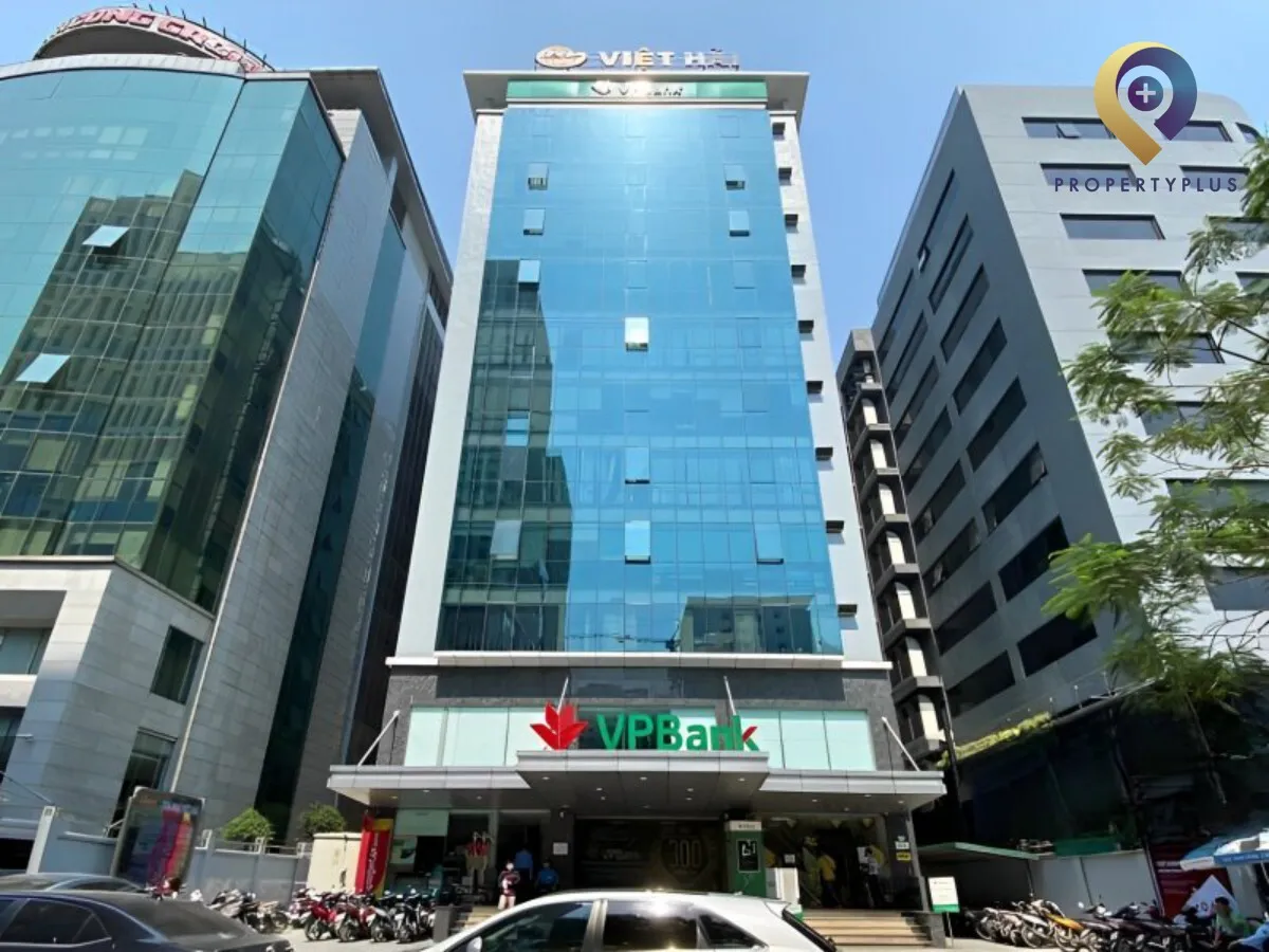 Toàn cảnh tòa nhà Việt Hải Building tại Quận Cầu Giấy.